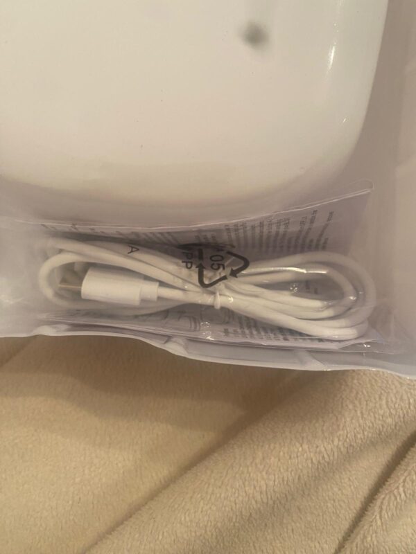 Cute Phone Sanitiser and Wireless Charging Pad | Female Art - Image 5